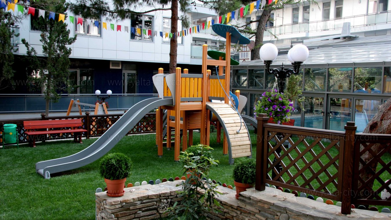 "Дача доктора Штейнгольца" - первый клубный дом в Крыму - фото 2